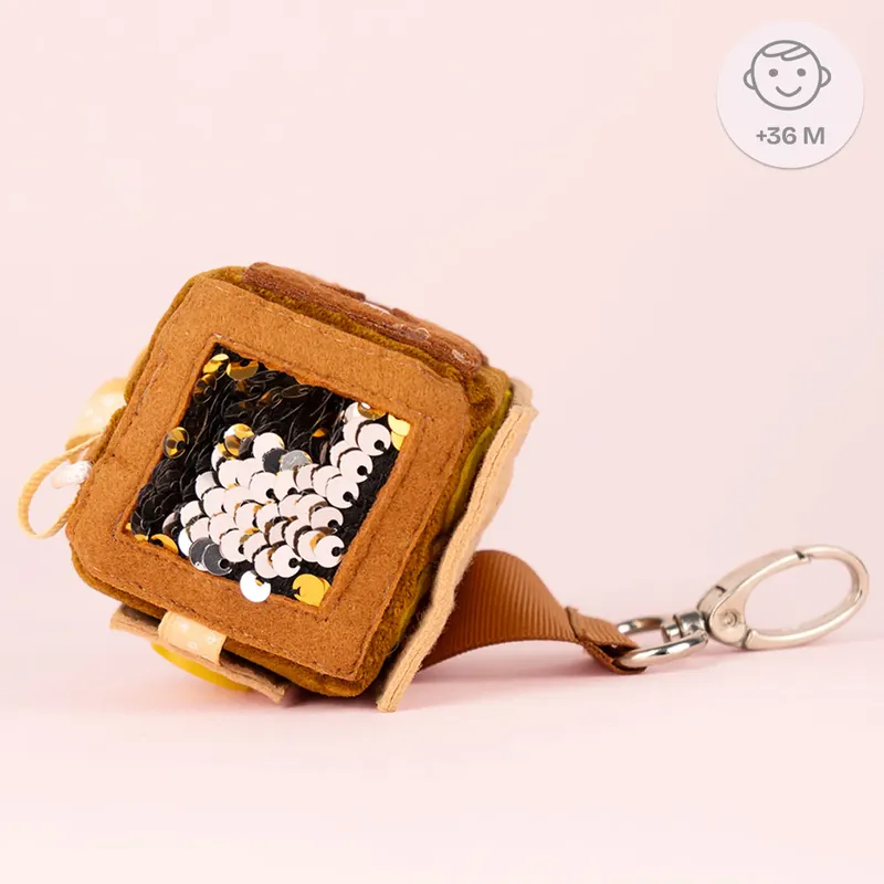 Flitsaanbieding Sensorische kubus - Yelli - the chearful one vanaf 36 maanden