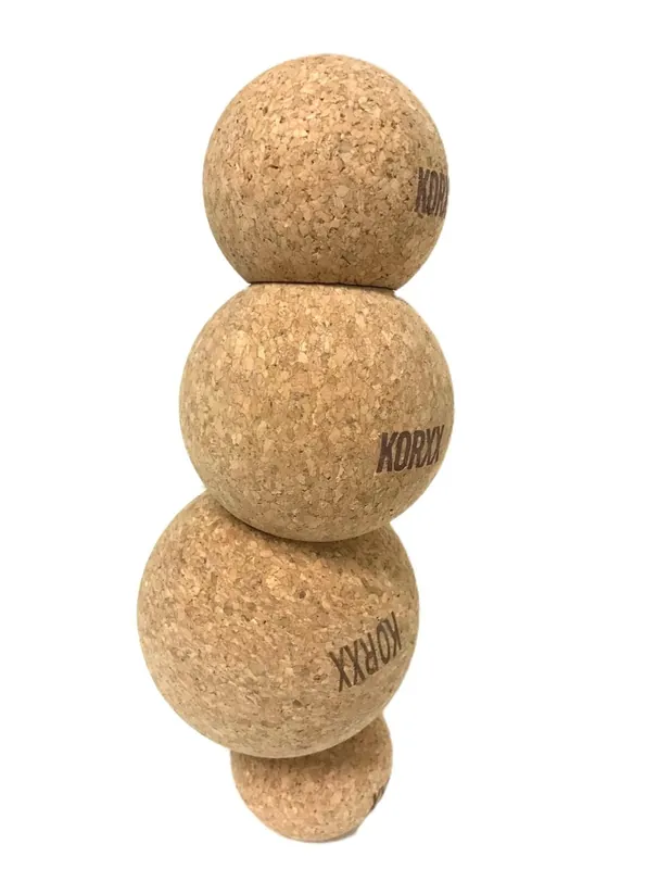 Seizoensaanbieding Korxx Bal-Lu 4 - vier formaten kurk stapelballen