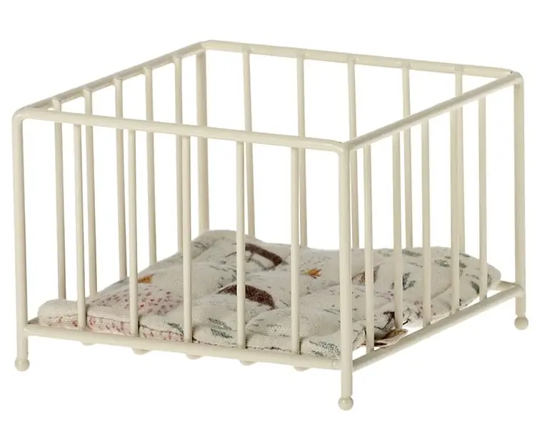Meest Verkocht Maileg metalen Baby Box, Playpen MY, hoogte 7 cm