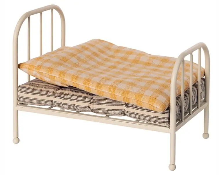 Maileg metalen bed, Vintage Bed - Teddy Junior, 20 cm Beperkt Aanbod