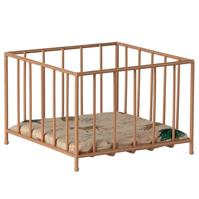 Goedkoop Maileg metalen Baby Box, Playpen Micro, Dark powder, hoogte 8 cm