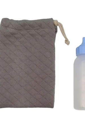 Asi Poppen Accessoires - Babyflesje m. Opbergtas - Warm Grey Direct Verzonden