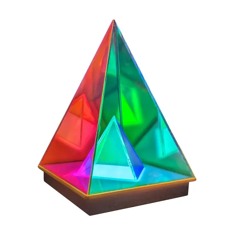 Playlearn - 3D Prismalicht Piramide Alleen Vandaag