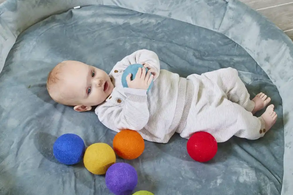 Cosy - Grote Regenboog Viltballen Alleen Vandaag