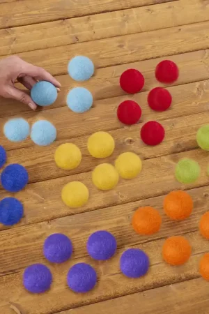 Aanbieding Cosy - Vilten Regenboogballen